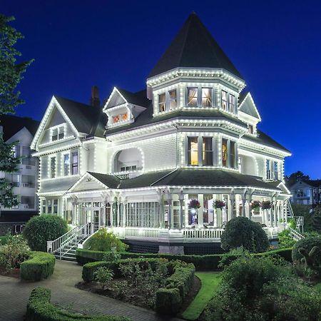 Pendray Inn And Tea House Виктория Экстерьер фото