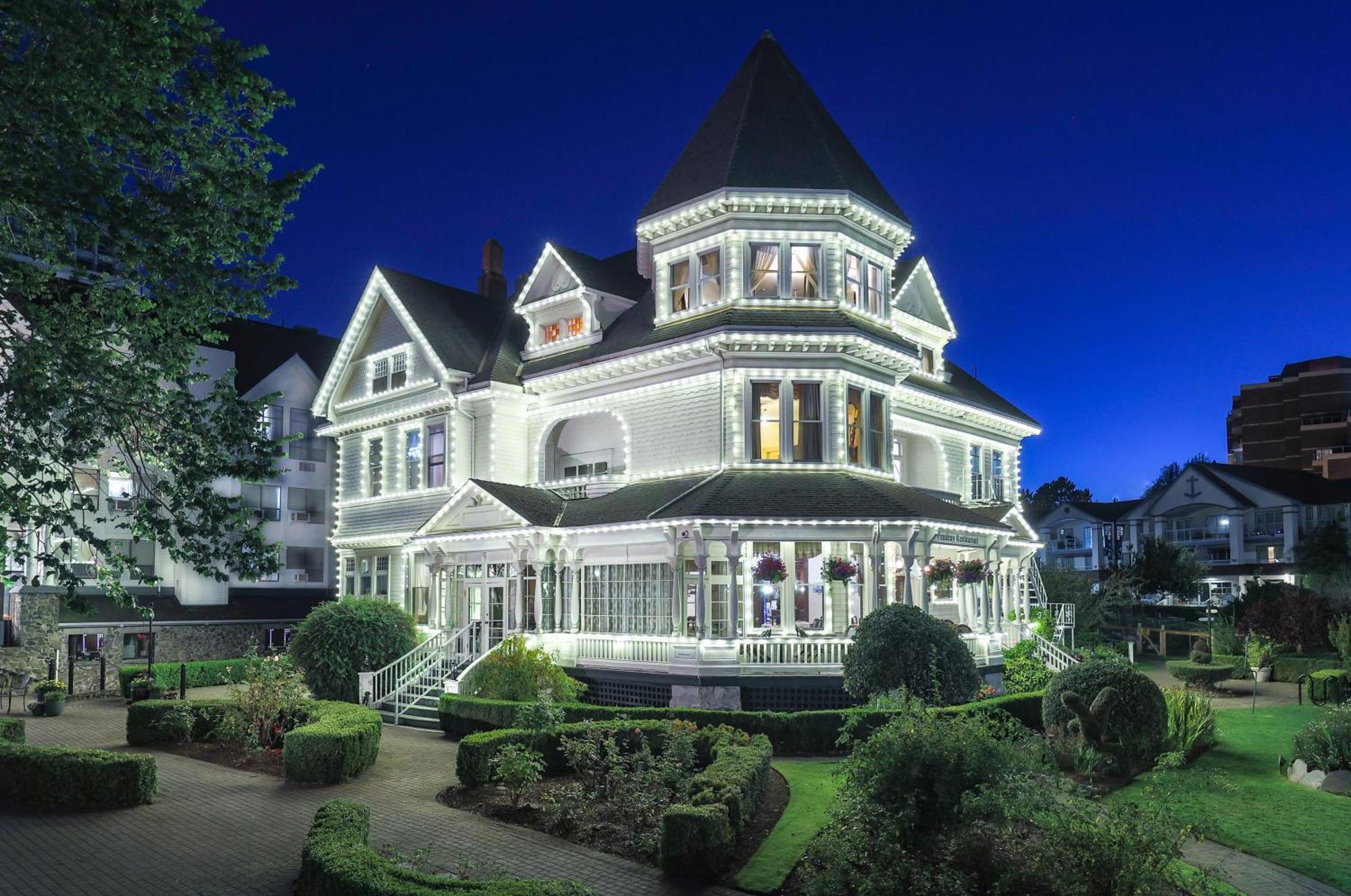 Pendray Inn And Tea House Виктория Экстерьер фото