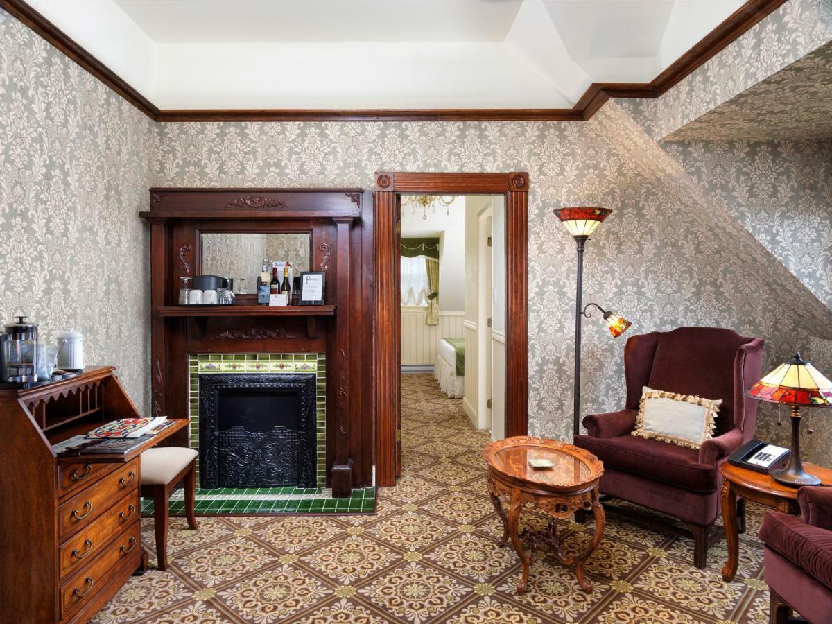Pendray Inn And Tea House Виктория Экстерьер фото