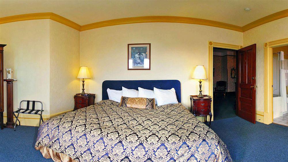 Pendray Inn And Tea House Виктория Экстерьер фото